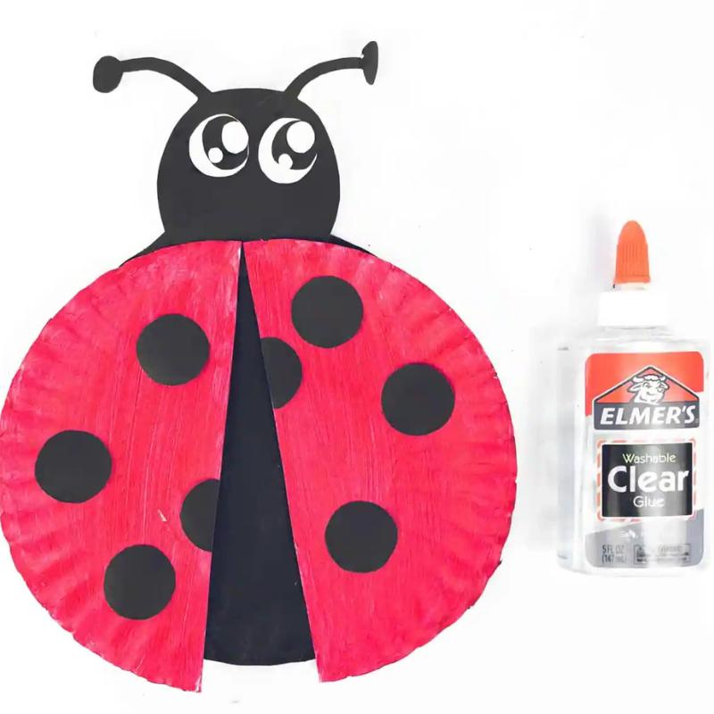 paper plate ladybug craft